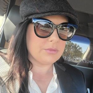 Meet your Posher, Pamela